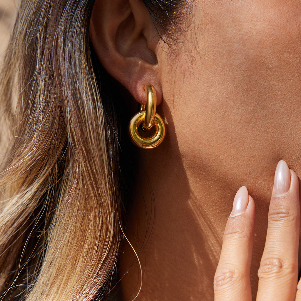 Gold Silver Interlocking Hoop Earrings - Minimalist Statement Jewelry for Women