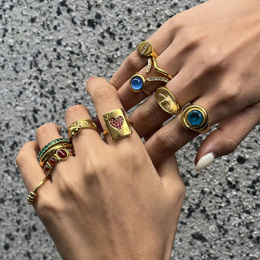 Artistic Gold Ring Set - Multi-Style Vintage Statement Rings with Gemstones & Poker Design for Women