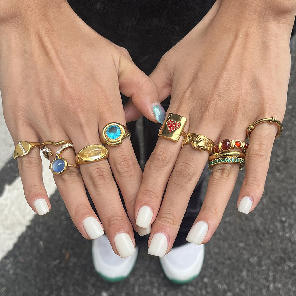 Artistic Gold Ring Set - Multi-Style Vintage Statement Rings with Gemstones & Poker Design for Women