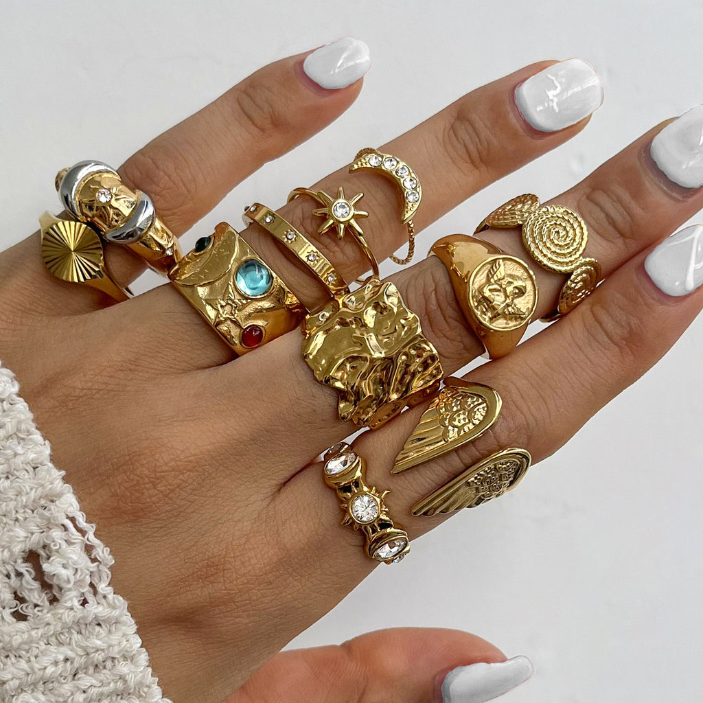 Vintage Artistic Gold Ring Set - Multi-Style Statement Rings with Gemstone & Textured Designs for Women