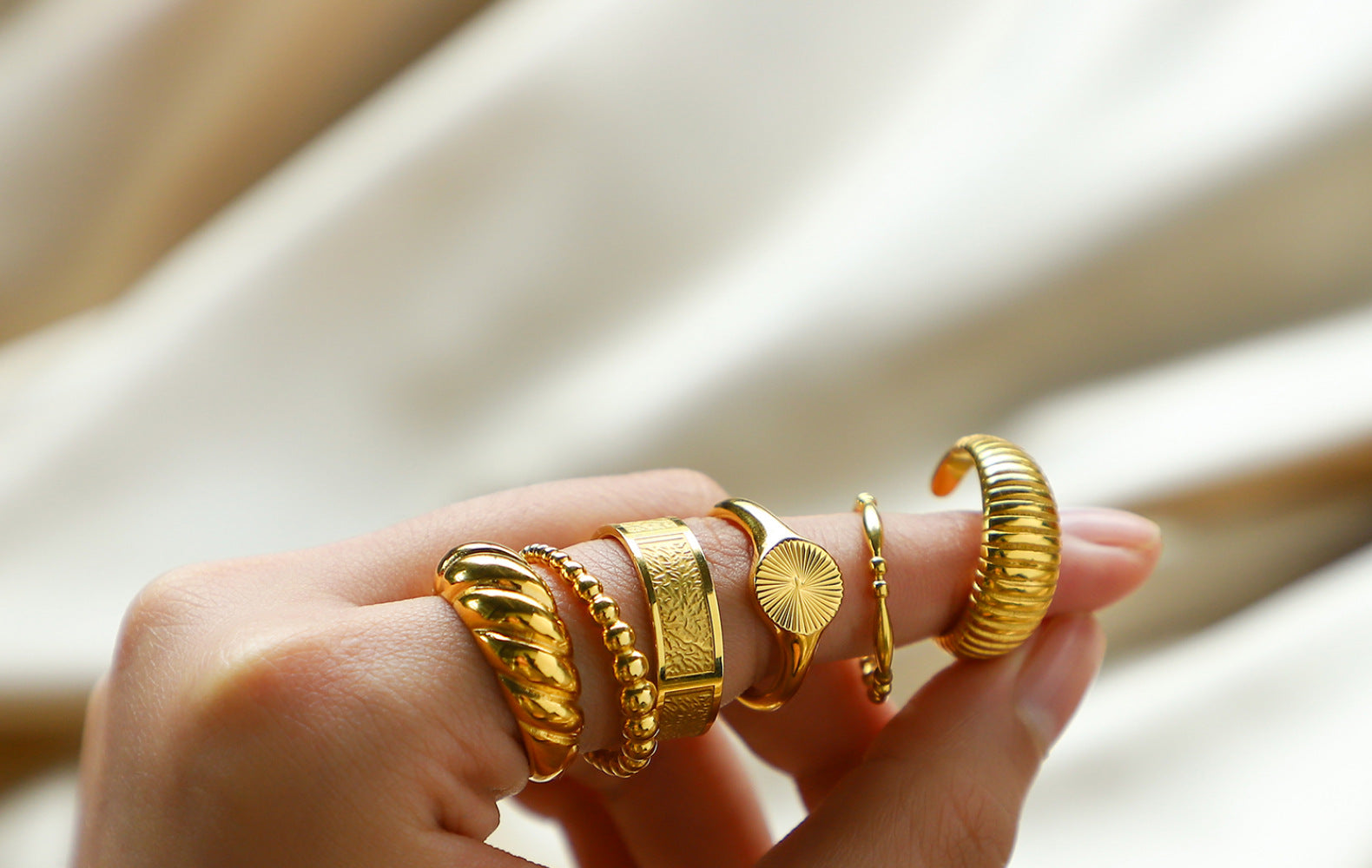Chunky Gold Ring Set - Multi-Style Textured Stackable Rings for Women, Trendy Statement Jewelry