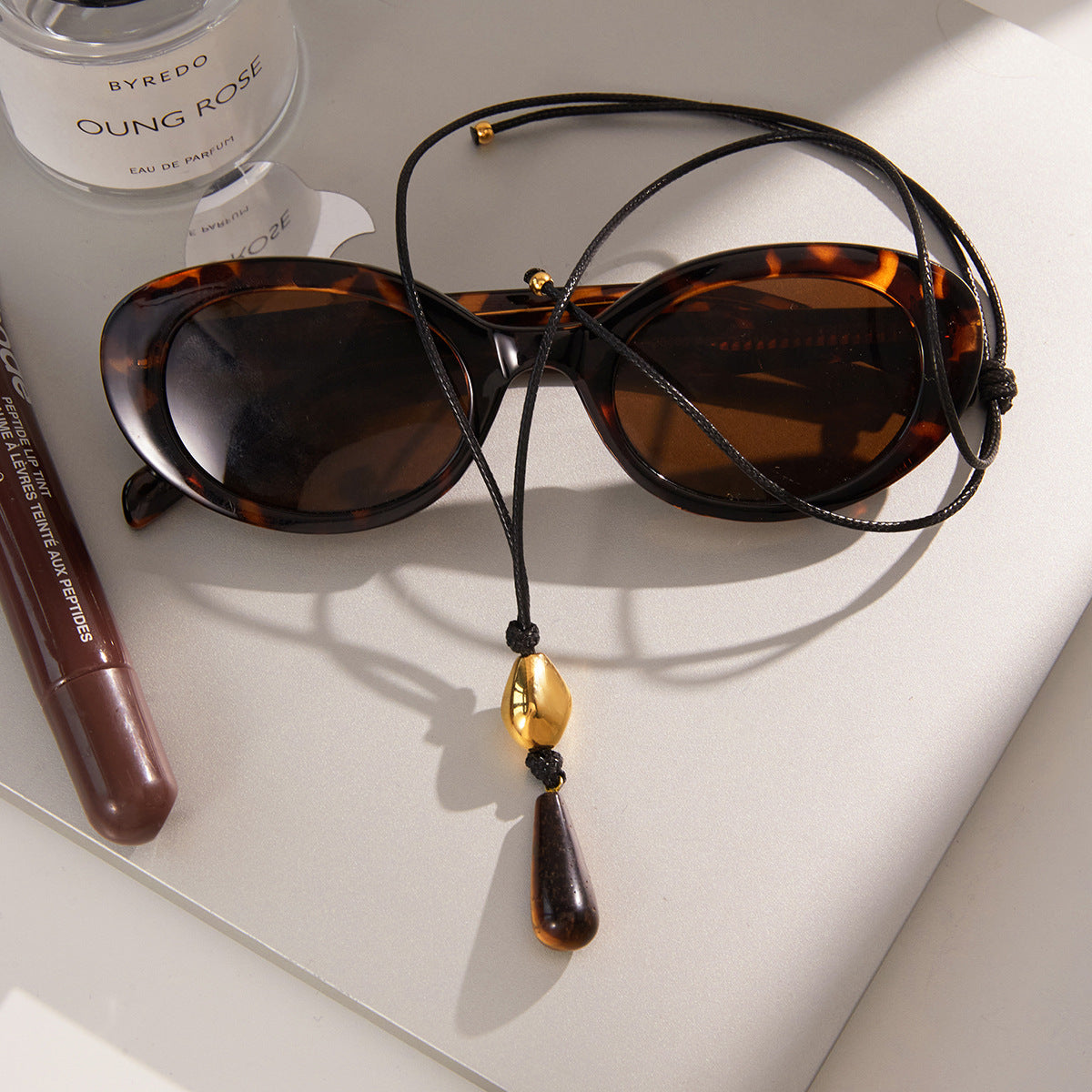 Tiger Eye Teardrop Leather Cord Necklace - Vintage Boho Statement Jewelry for Women