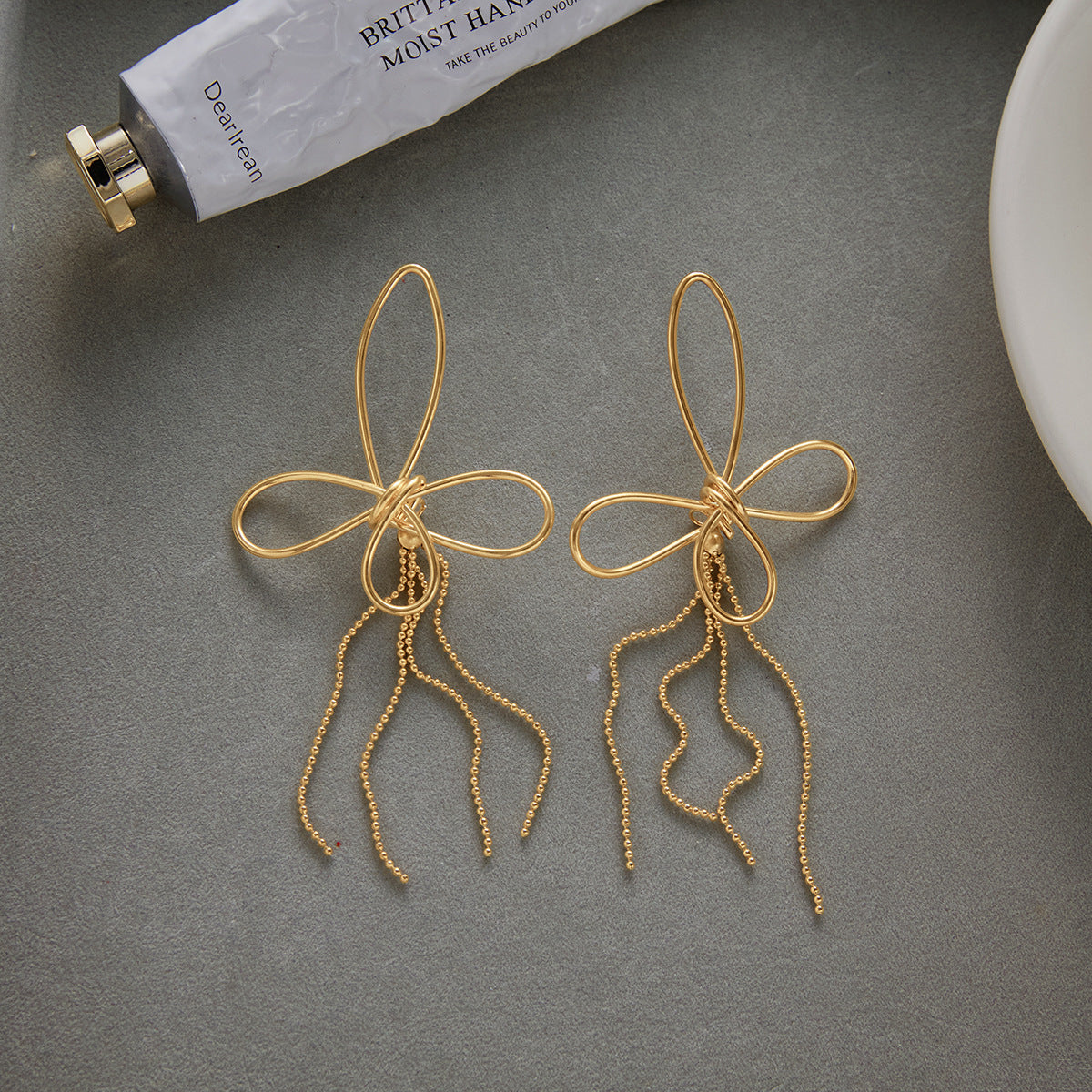 Gold Butterfly Tassel Chain Long Drop Earrings - Sleek Open-Design Statement Jewelry for Women