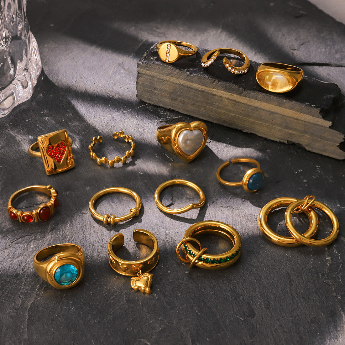 Artistic Gold Ring Set - Multi-Style Vintage Statement Rings with Gemstones & Poker Design for Women